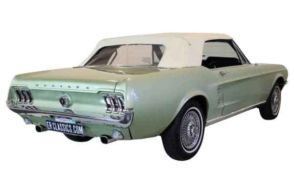 Ford Mustang 67-68 mit Cabrio-Verdeck