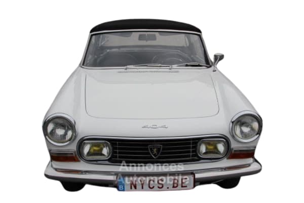 Peugeot 404 Cabrio mit Cabrio-Verdeck
